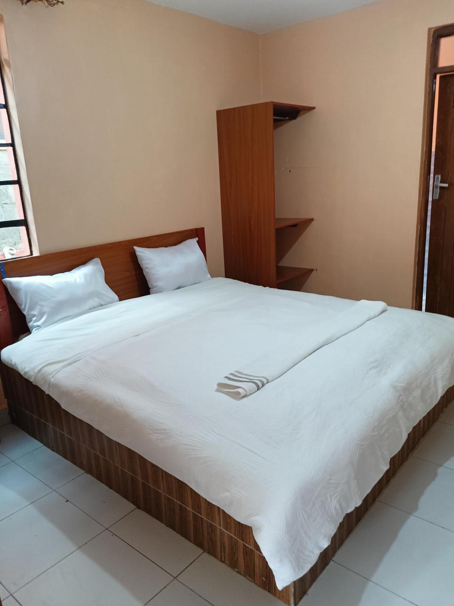 The Peak Meadows Hotel نيري المظهر الخارجي الصورة