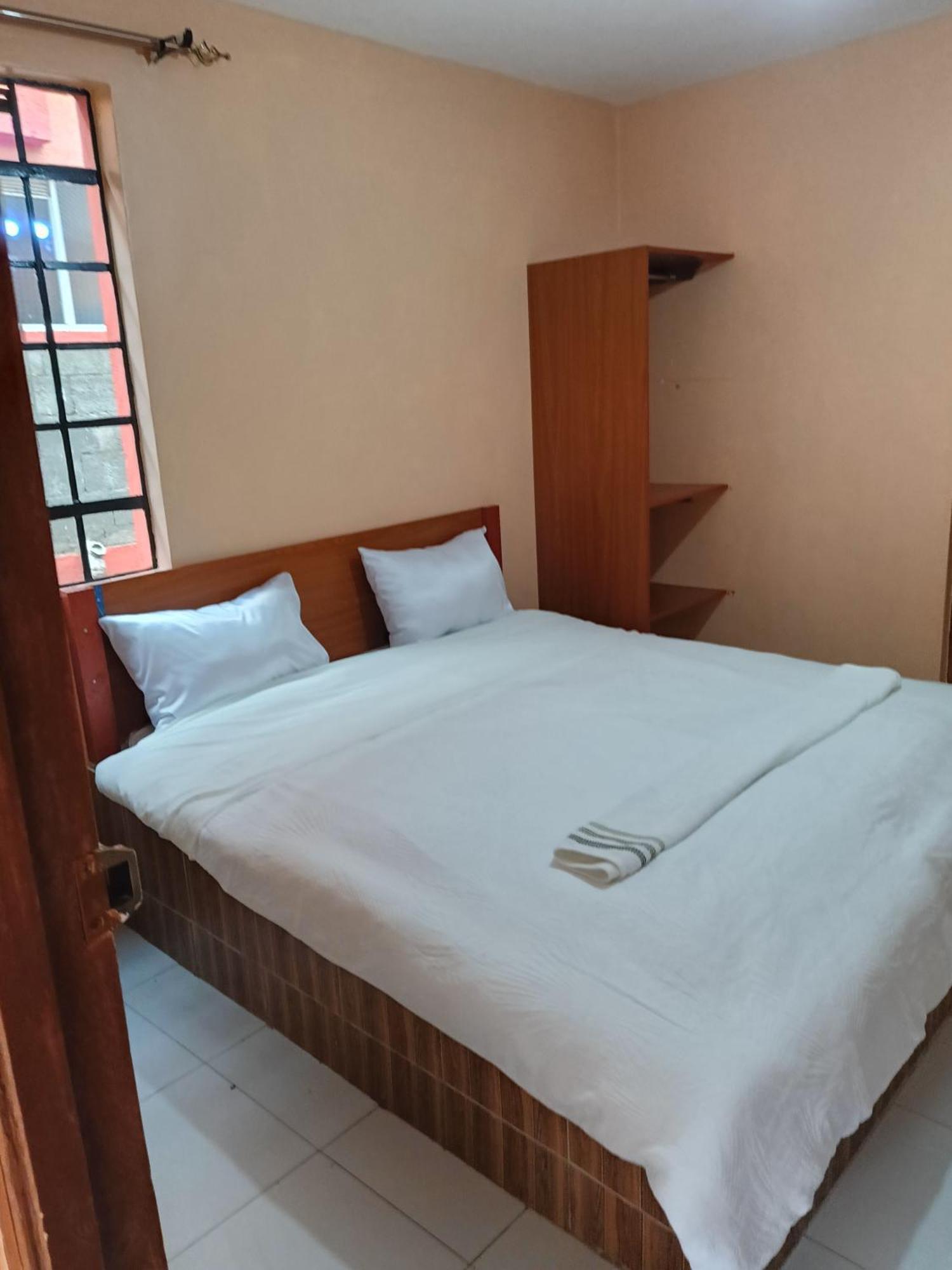 The Peak Meadows Hotel نيري المظهر الخارجي الصورة